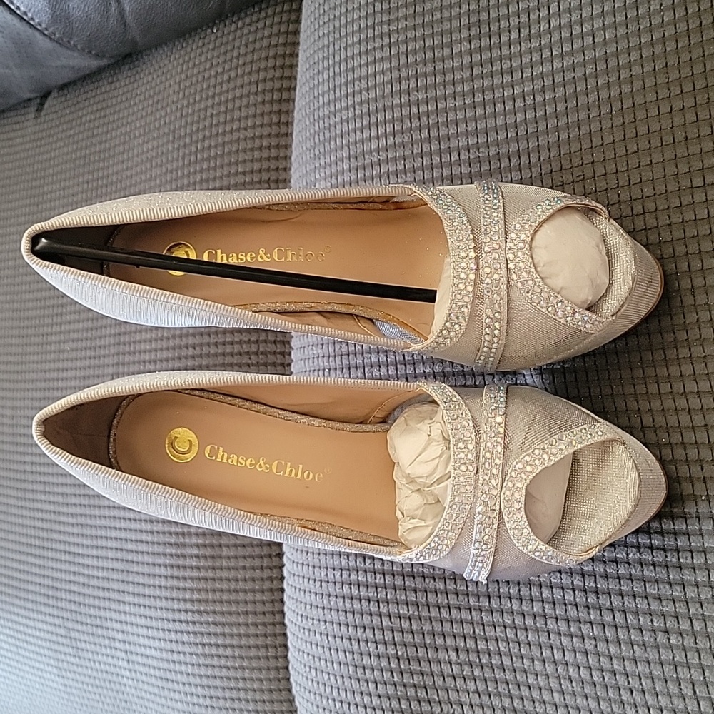 New Chase & Chloe Platform Heels